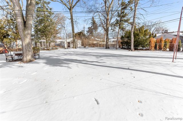 1830 N Gulley Road, Dearborn, MI 48128