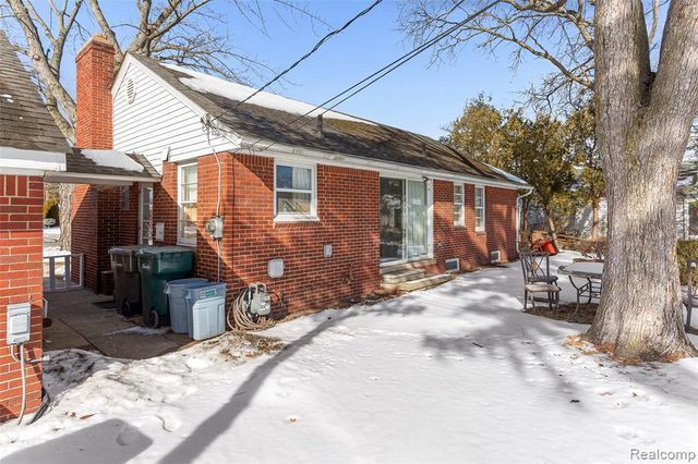 1830 N Gulley Road, Dearborn, MI 48128