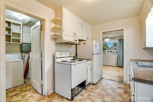 3610 S Ainsworth Avenue, Tacoma, WA 98418