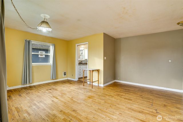 3610 S Ainsworth Avenue, Tacoma, WA 98418