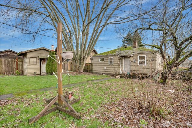 3610 S Ainsworth Avenue, Tacoma, WA 98418