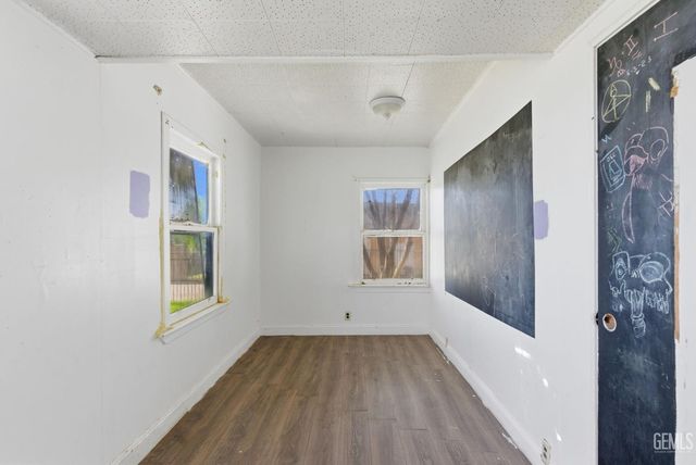 2930 Potomac Avenue, Bakersfield, CA 93307