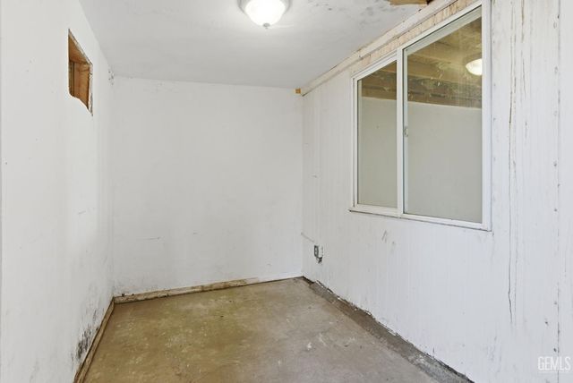 2930 Potomac Avenue, Bakersfield, CA 93307