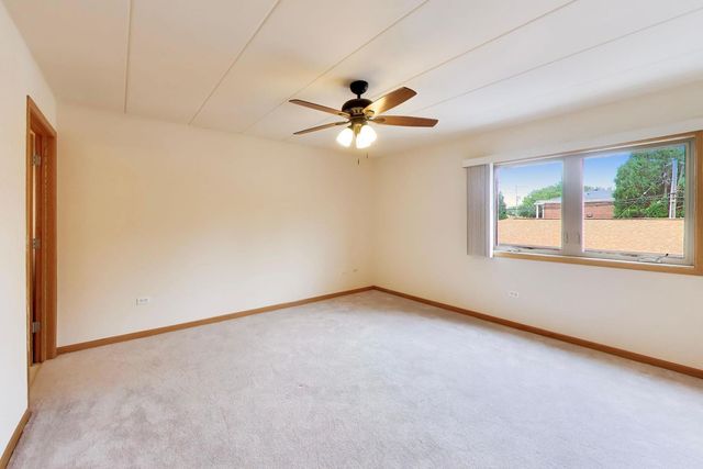 4401 Pershing Avenue 2N, Downers Grove, IL 60515