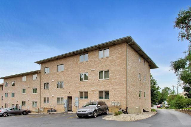 4401 Pershing Avenue 2N, Downers Grove, IL 60515