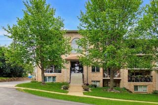 4401 Pershing Avenue 2N, Downers Grove, IL 60515