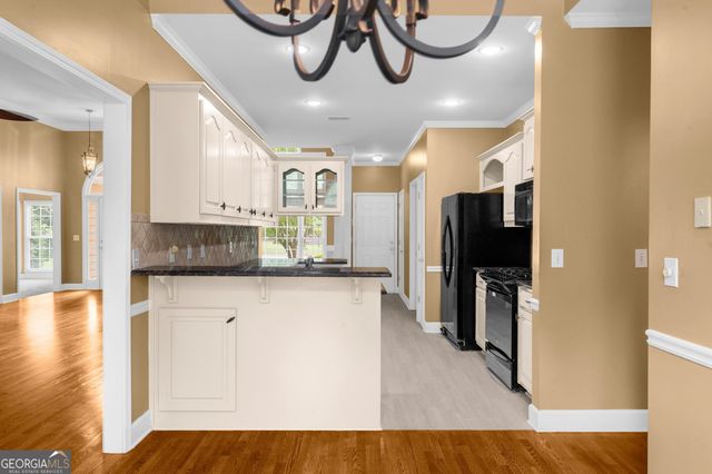 641 Richmond Place, Loganville, GA 30052