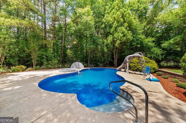 641 Richmond Place, Loganville, GA 30052