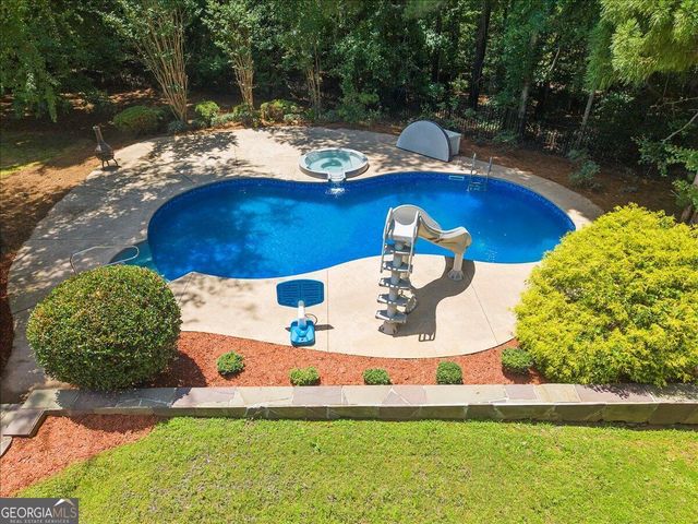 641 Richmond Place, Loganville, GA 30052