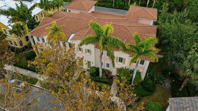 130 Lismore Lane, Jupiter, FL 33458