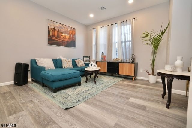 172 Delavan Ave, Newark City, NJ 07104