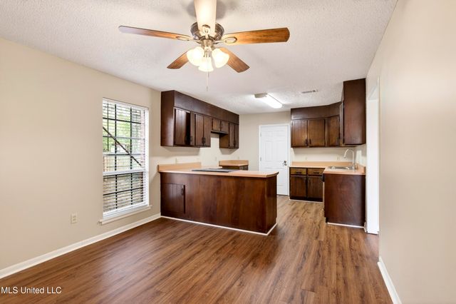 3103 Baltimore Avenue, Pascagoula, MS 39581