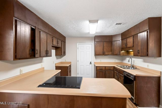 3103 Baltimore Avenue, Pascagoula, MS 39581