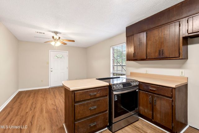 3103 Baltimore Avenue, Pascagoula, MS 39581