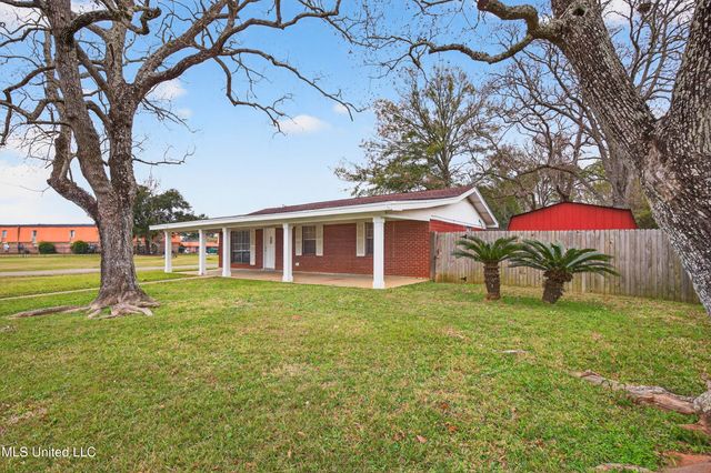 3103 Baltimore Avenue, Pascagoula, MS 39581