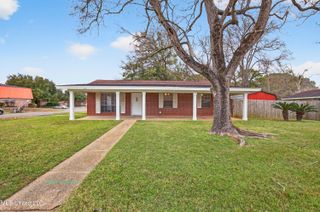 3103 Baltimore Avenue, Pascagoula, MS 39581