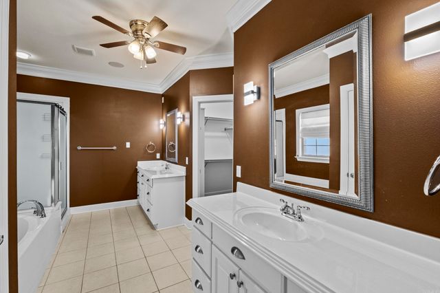 9425 Westlake Circle, Sherwood, AR 72120