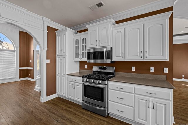 9425 Westlake Circle, Sherwood, AR 72120