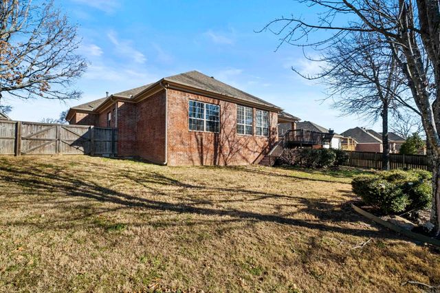 9425 Westlake Circle, Sherwood, AR 72120
