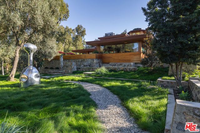 126 Summit Road, La Verne, CA 91750