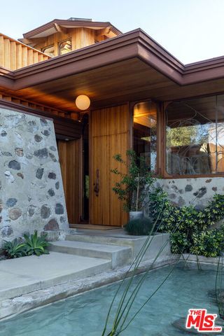 126 Summit Road, La Verne, CA 91750