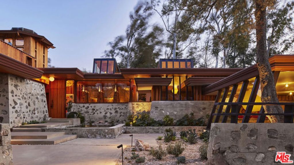 126 Summit Road, La Verne, CA 91750