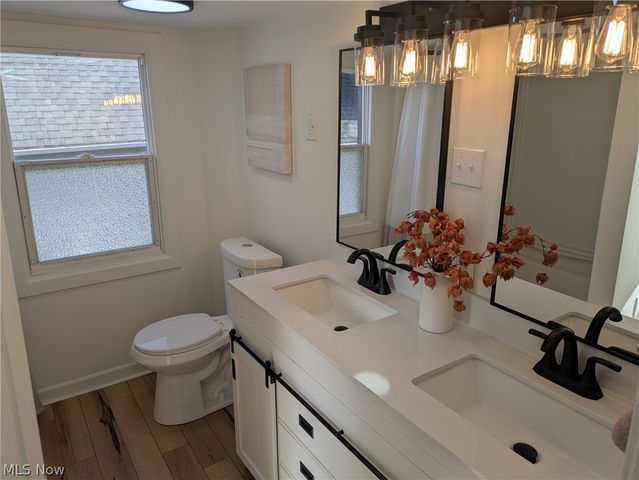 223 E Larwill Street, Wooster, OH 44691