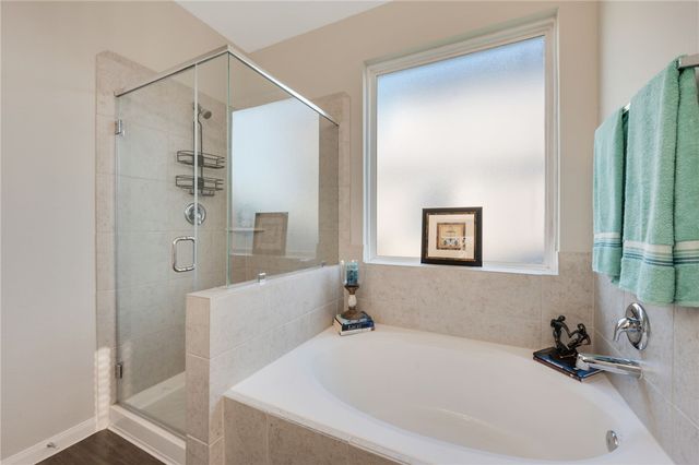 4704 Los Pines Way, Bryan, TX 77807