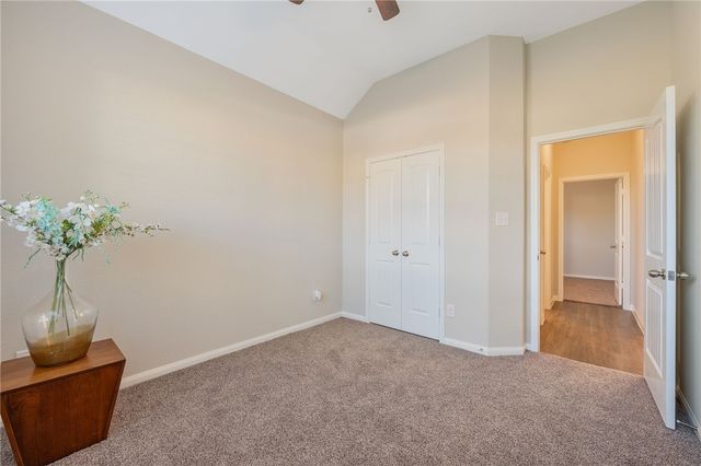 4704 Los Pines Way, Bryan, TX 77807