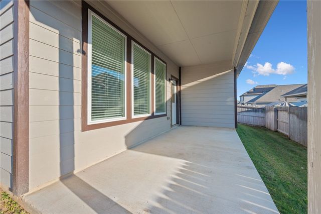 4704 Los Pines Way, Bryan, TX 77807