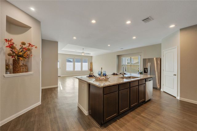 4704 Los Pines Way, Bryan, TX 77807