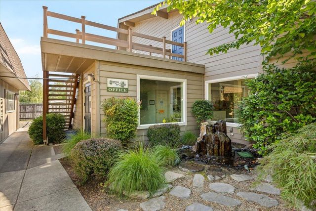 2252 Table Rock Road SPC 128, Medford, OR 97501