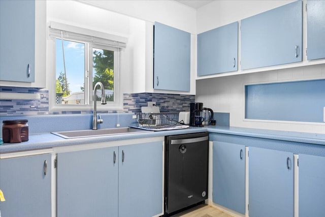 2252 Table Rock Road SPC 128, Medford, OR 97501