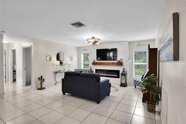 2801 SHEBOYGAN AVENUE, North Port, FL 34286