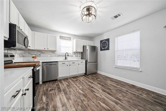 5801 Red Hill Road, Alma, AR 72921