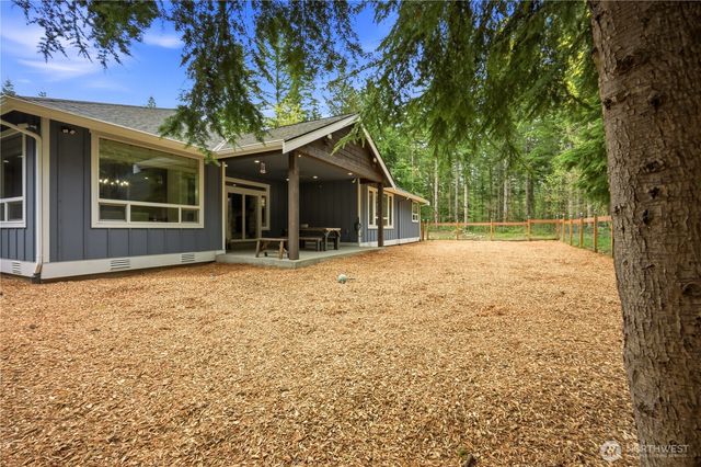 29615 SE 361st Place, Enumclaw, WA 98022