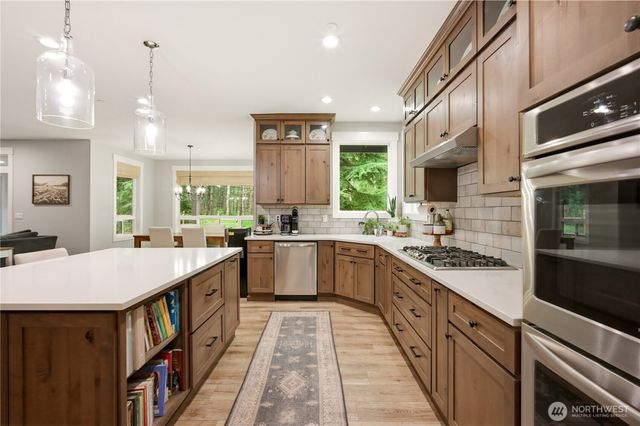 29615 SE 361st Place, Enumclaw, WA 98022