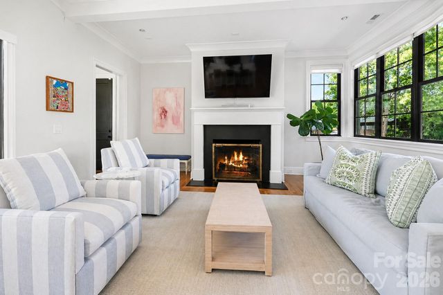 187 N Canterbury Road, Charlotte, NC 28211