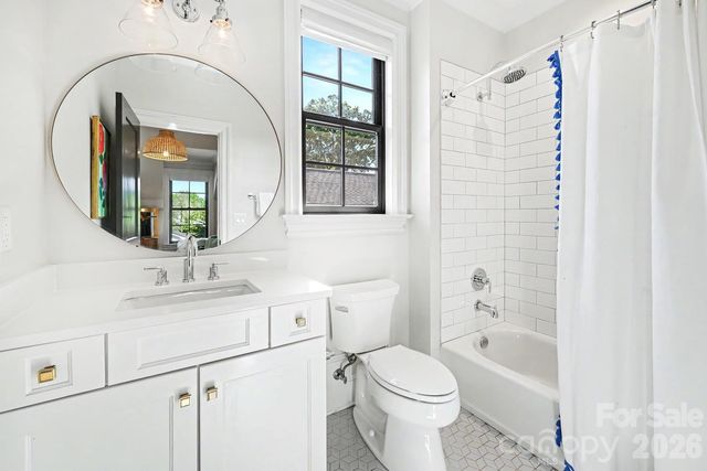 187 N Canterbury Road, Charlotte, NC 28211