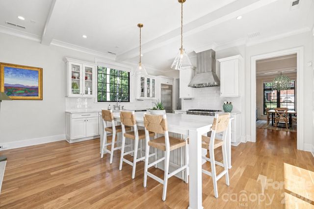 187 N Canterbury Road, Charlotte, NC 28211