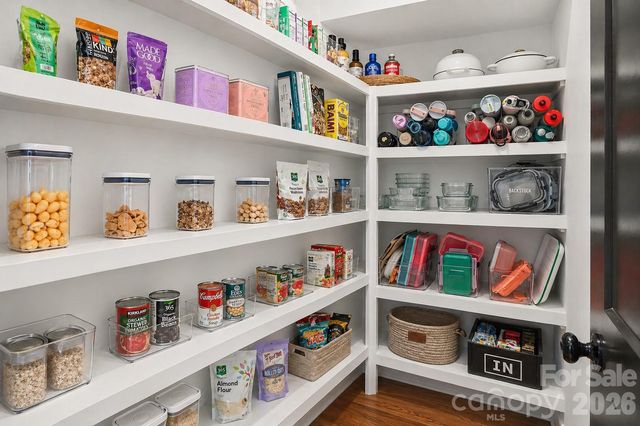 187 N Canterbury Road, Charlotte, NC 28211