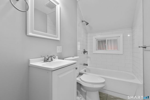 196 Farren Avenue, New Haven, CT 06513