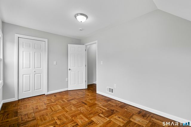 196 Farren Avenue, New Haven, CT 06513