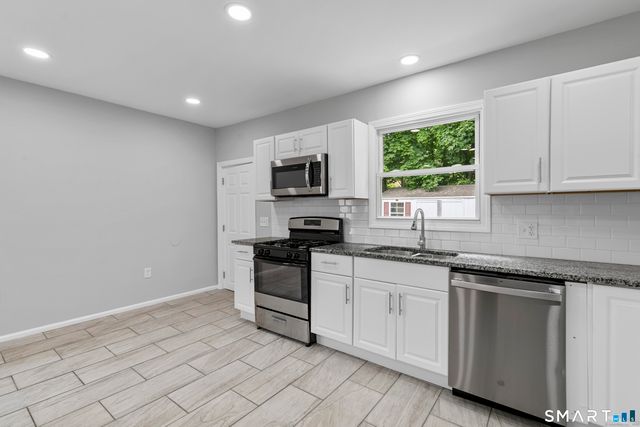 196 Farren Avenue, New Haven, CT 06513