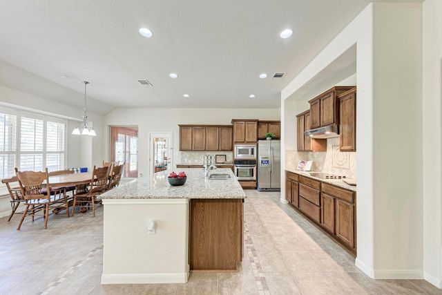 121 Quarry Park CV, Liberty Hill, TX 78642
