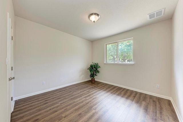 121 Quarry Park CV, Liberty Hill, TX 78642