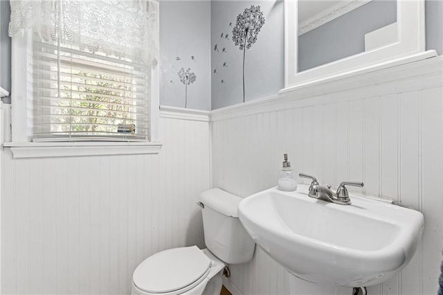 8712 WAVERLY Avenue, Kansas City, KS 66109