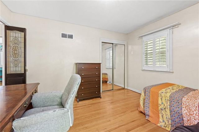 8712 WAVERLY Avenue, Kansas City, KS 66109