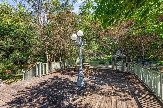 8712 WAVERLY Avenue, Kansas City, KS 66109