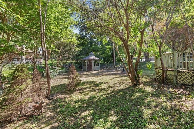 8712 WAVERLY Avenue, Kansas City, KS 66109